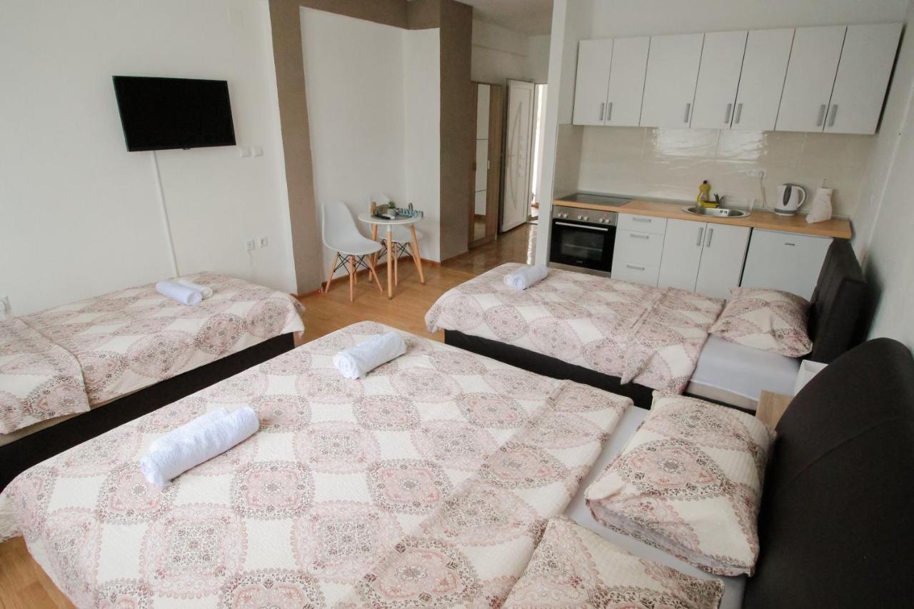 Apartments Station Конич Екстериор снимка