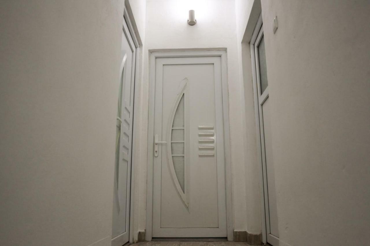 Apartments Station Конич Екстериор снимка